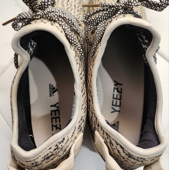 adidas gazelle silver green womens Adidas YEEZY 350 Cleat Turtle Dove American Football Sneakers  Boutique  LUC.S